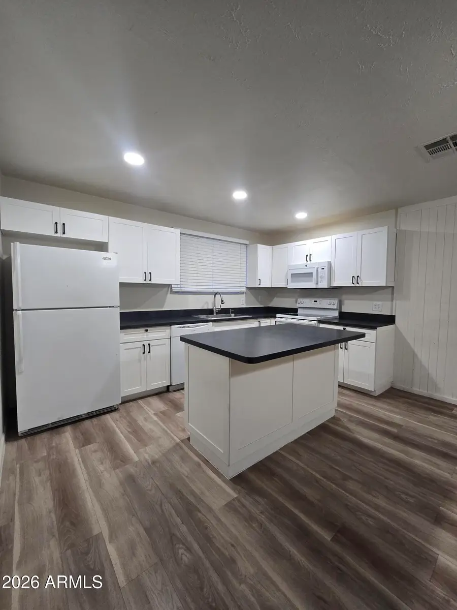 4924 W Catalina Drive, Phoenix, AZ 85031 - #3