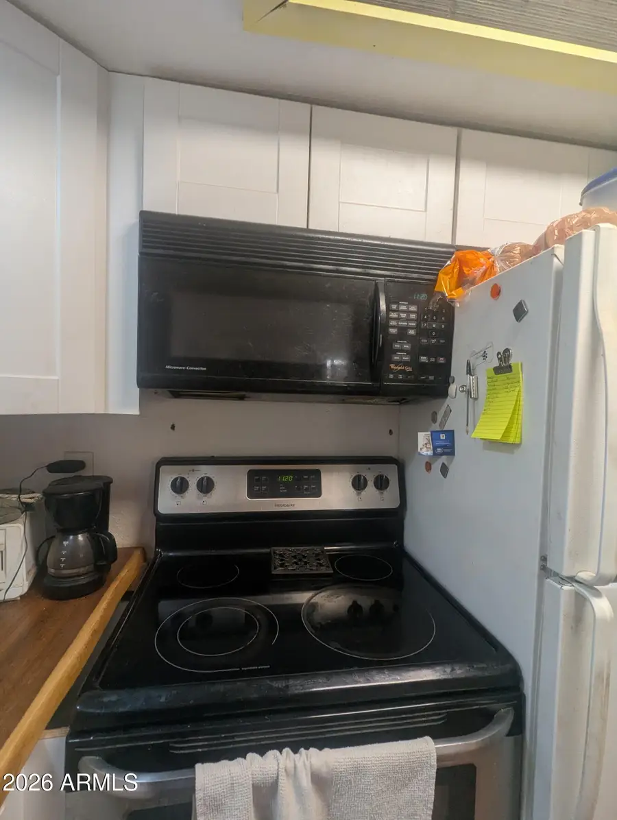 428 E Osage Avenue, Apache Junction, AZ 85119 - #3