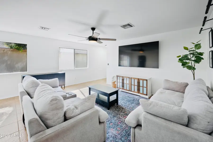 3026 E Michigan Avenue, Phoenix, AZ 85032 - #3