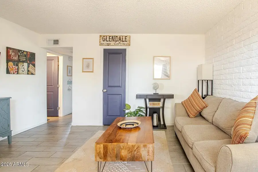 7031 N 80th Avenue, Glendale, AZ 85303 - #3