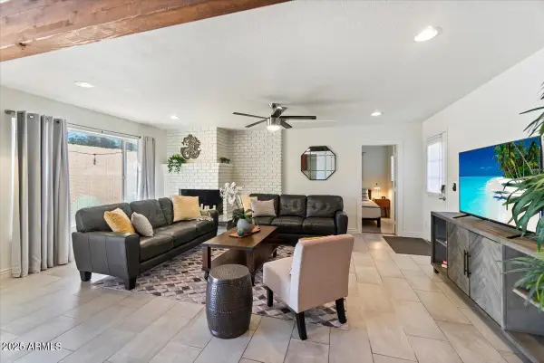 8209 E Heatherbrae Avenue, Scottsdale, AZ 85251