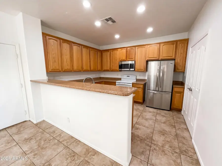 5865 E Holmes Avenue, Mesa, AZ 85206 - #2