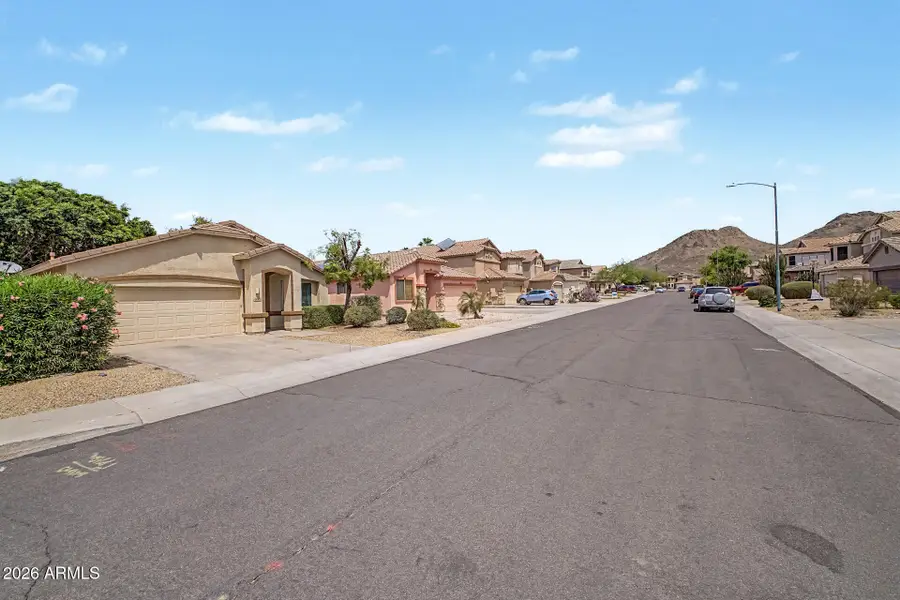 6792 W Tether Trail, Peoria, AZ 85383 - #3