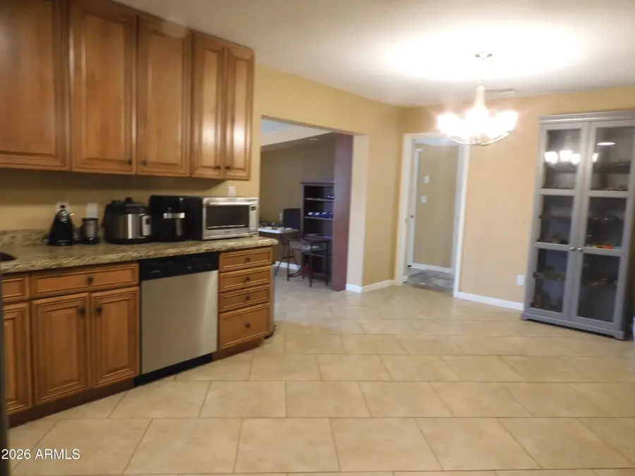 812 E Desert Drive N, Phoenix, AZ 85042 - #3