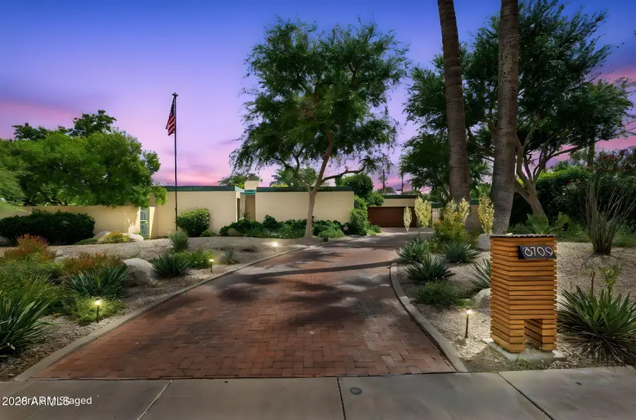 8709 N 11th Avenue, Phoenix, AZ 85021 - #2