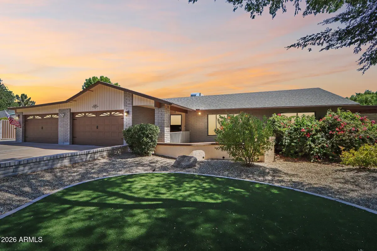 4201 W Tierra Buena Lane, Phoenix, AZ 85053 - #1