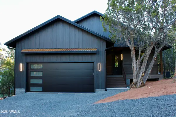 2235 Par Place, Overgaard, AZ 85933