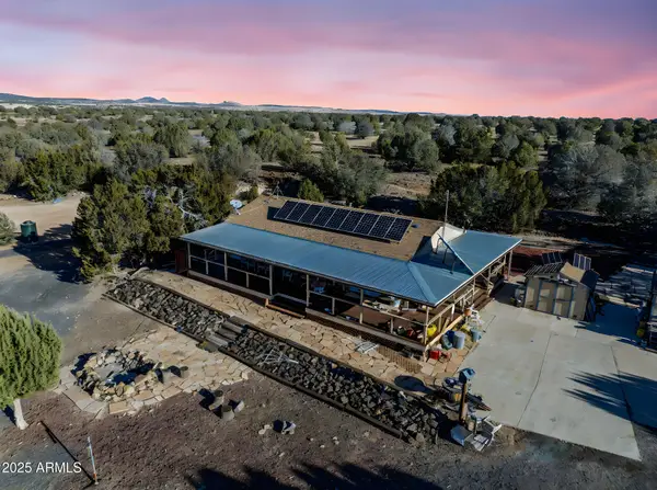 10777 W Raging Crab Road, Ash Fork, AZ 86320