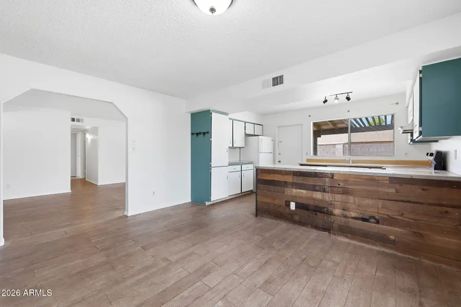 1624 W Peralta Avenue, Mesa, AZ 85202 - #2