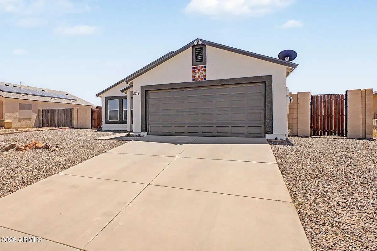8719 W Magnum Drive, Arizona City, AZ 85123 - #1