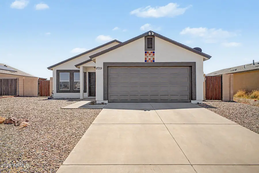 8719 W Magnum Drive, Arizona City, AZ 85123 - #3