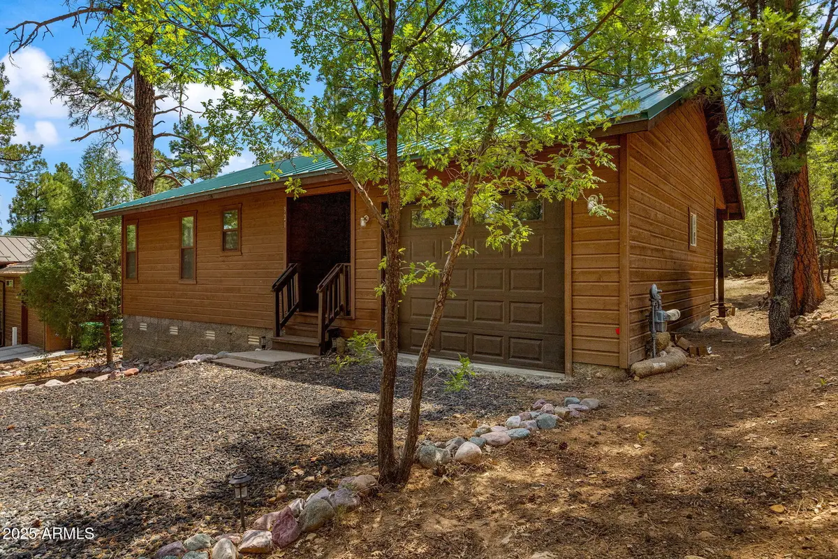 921 E Lauren Court, Show Low, AZ 85901 - #1