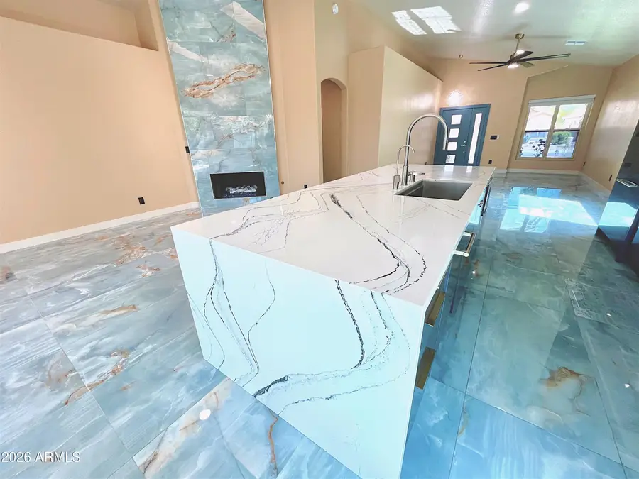 8709 E Gail Road, Scottsdale, AZ 85260 - #2