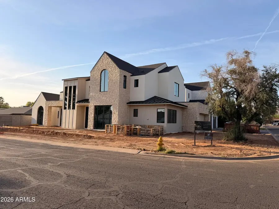 4844 E Amelia Avenue, Phoenix, AZ 85018 - #3