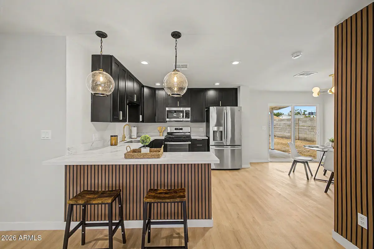 4050 W Nancy Lane, Phoenix, AZ 85041 - #1