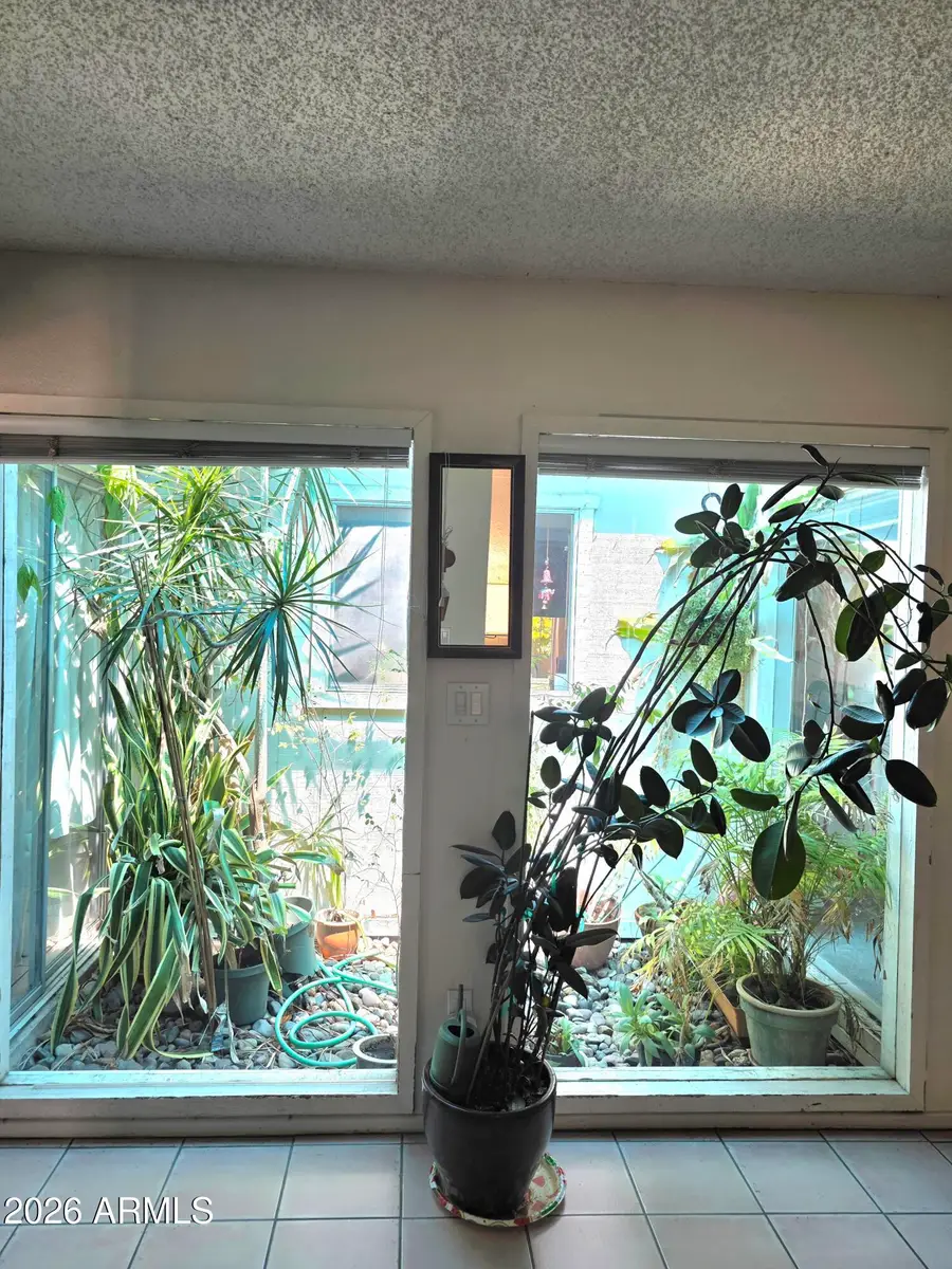 934 E Montebello Avenue, Phoenix, AZ 85014 - #3