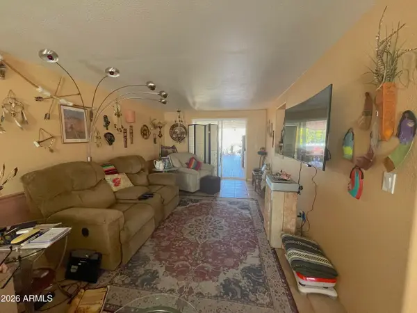 311 S Piedra Negra Drive, Queen Valley, AZ 85118