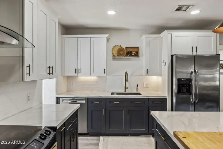 4001 N 33rd Street, Phoenix, AZ 85018 - #3