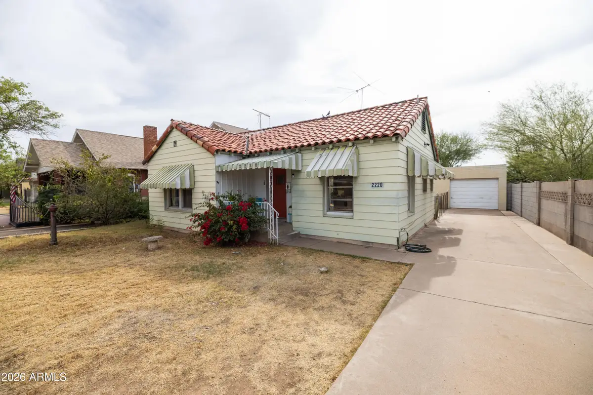 2220 N Edgemere Street, Phoenix, AZ 85006 - #1