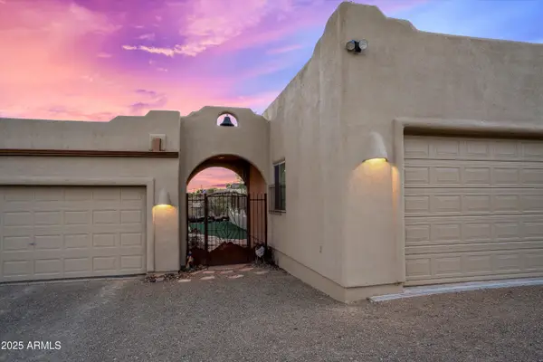 33449 N 10th Street, Phoenix, AZ 85085