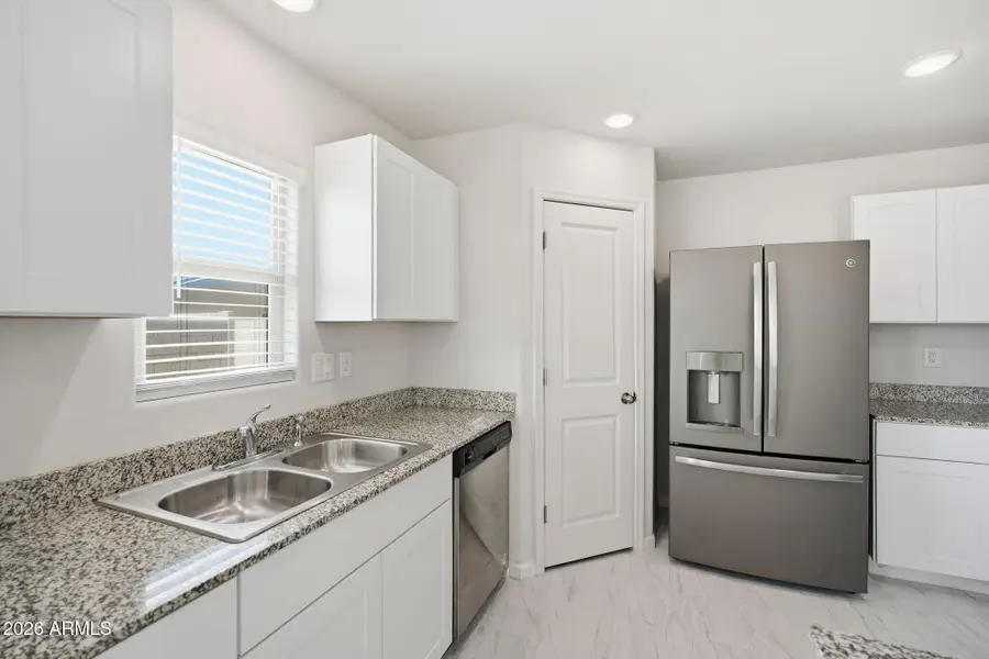 218 S Apache Avenue, Eloy, AZ 85131 - #3