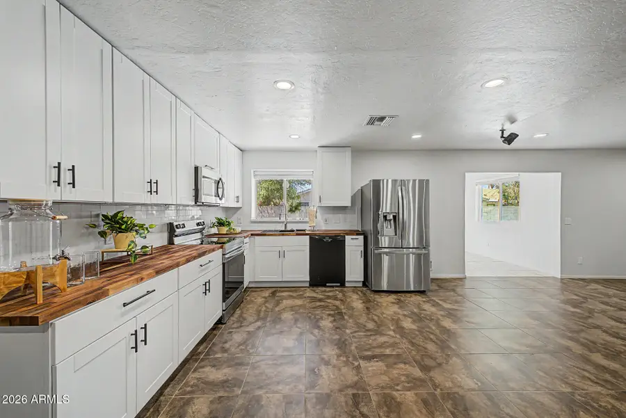 442 W Manor Street, Chandler, AZ 85225 - #3
