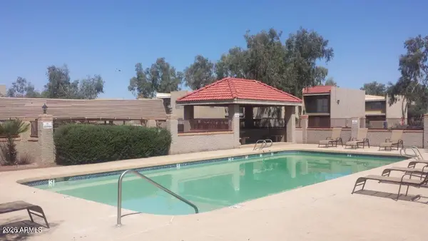2833 E Le Marche Avenue, Phoenix, AZ 85032