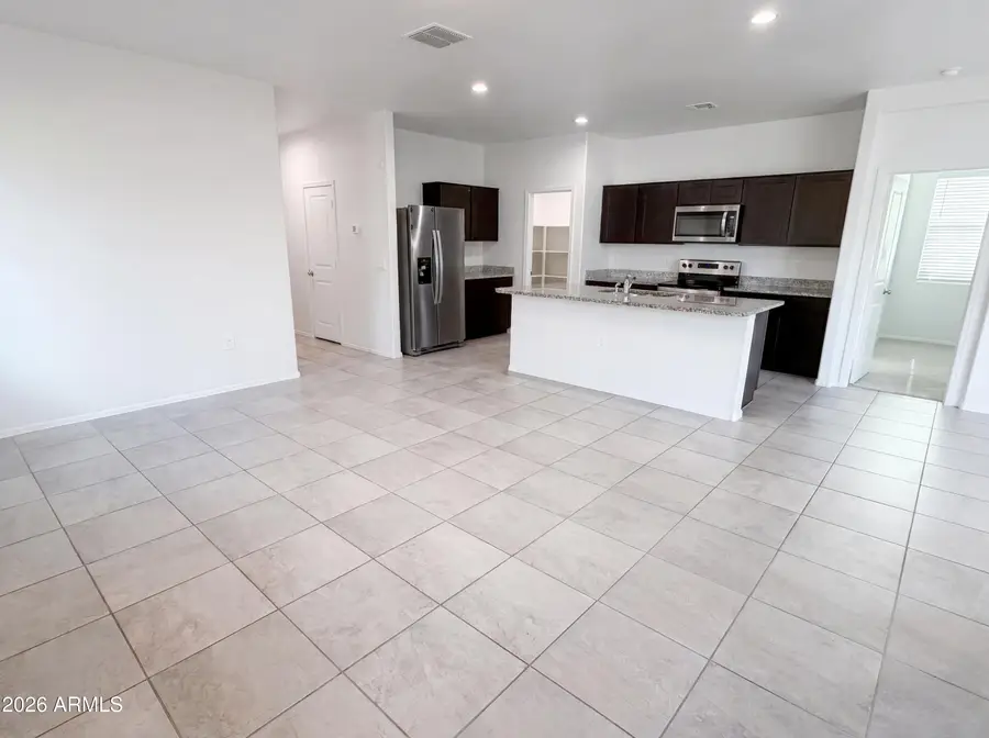 18616 W Desert Hollow Drive, Wittmann, AZ 85361 - #3