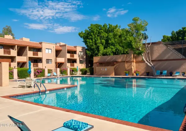 3031 N Civic Center Plaza #136, Scottsdale, AZ 85251