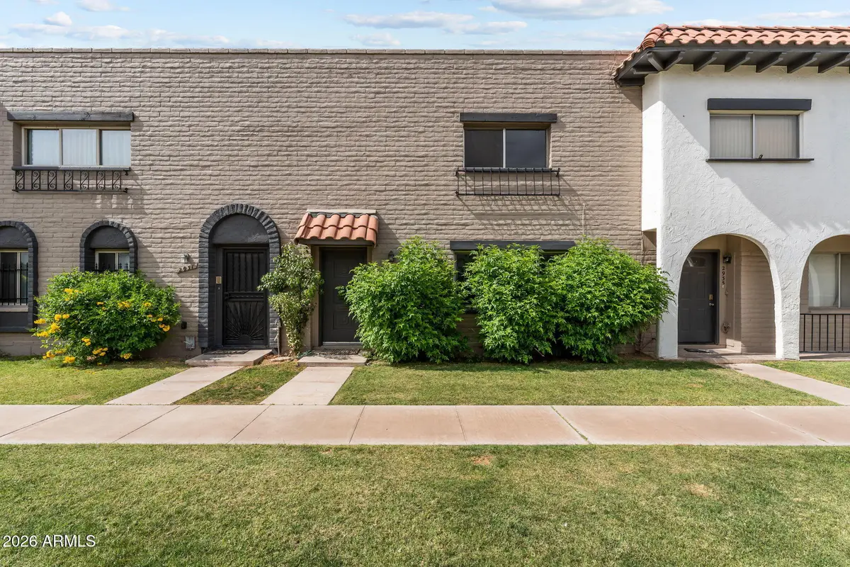 2933 E Fairmount Avenue, Phoenix, AZ 85016 - #1