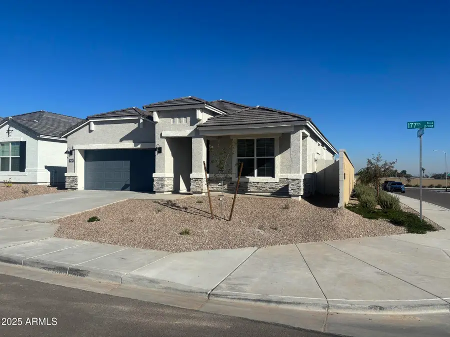 17665 W Onyx Avenue, Waddell, AZ 85355 - #2