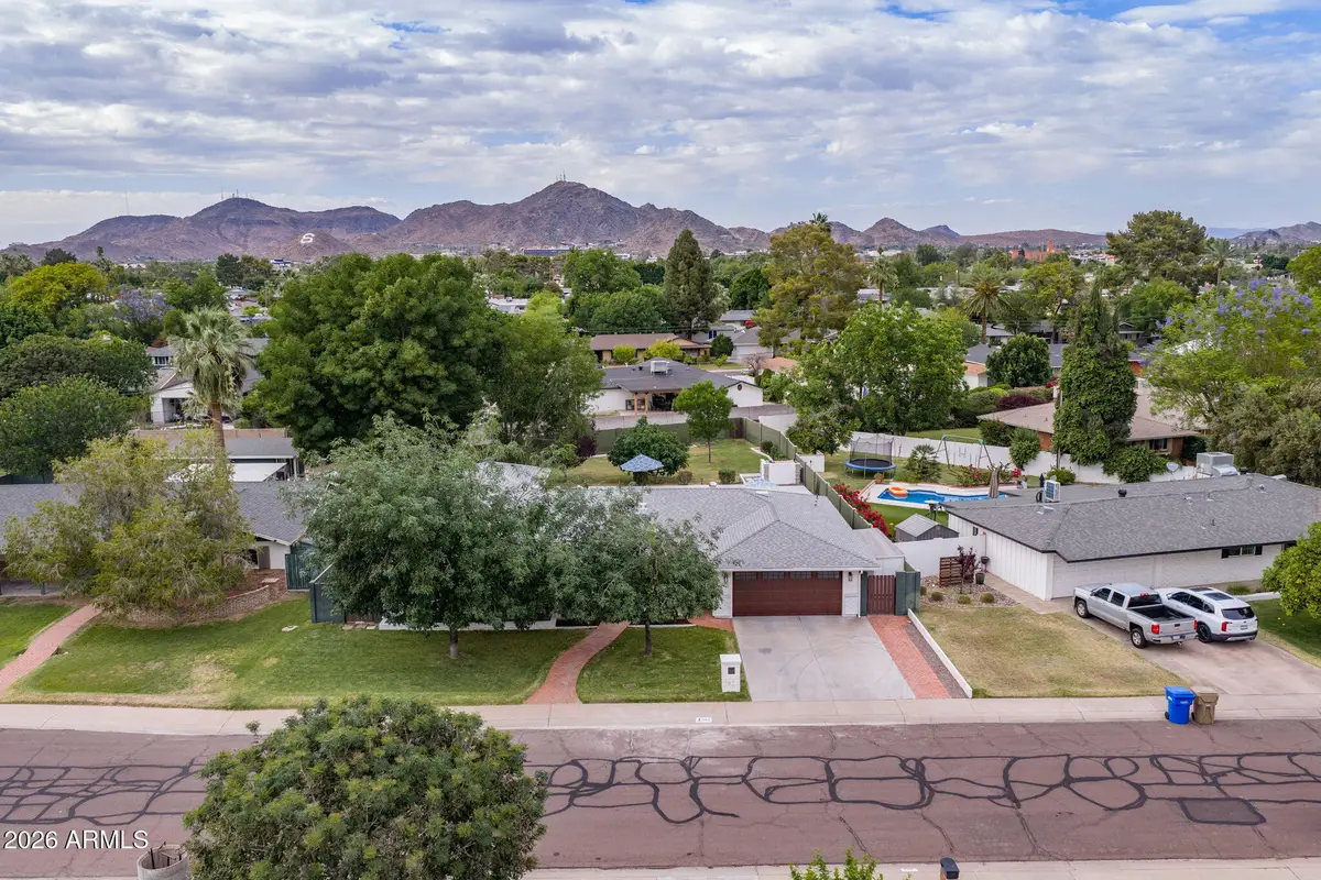 302 E Harmont Drive, Phoenix, AZ 85020 - #1
