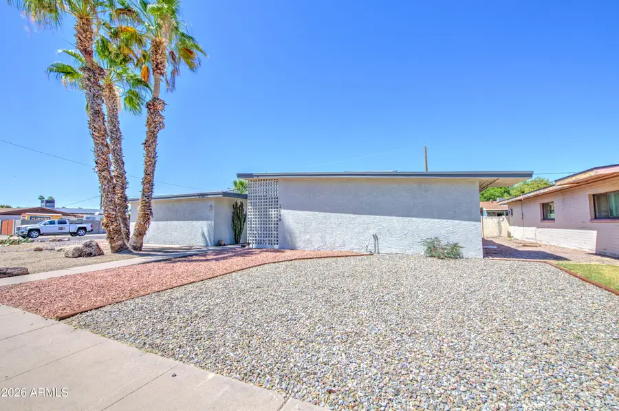 2048 W Joan De Arc Avenue, Phoenix, AZ 85029 - #2