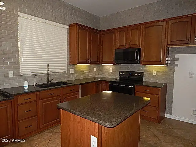 13641 S 180th Avenue, Goodyear, AZ 85338 - #3