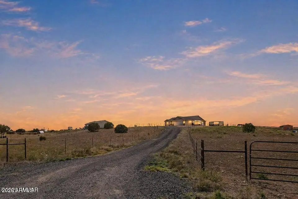 660 S Foothills Boulevard, Taylor, AZ 85939 - #1