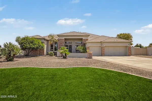 18209 W North Court, Waddell, AZ 85355