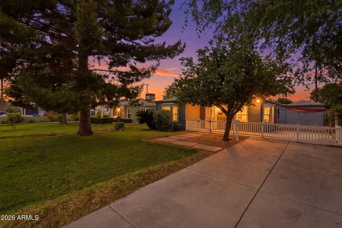 1046 E Clarendon Avenue, Phoenix, AZ 85014 - #1