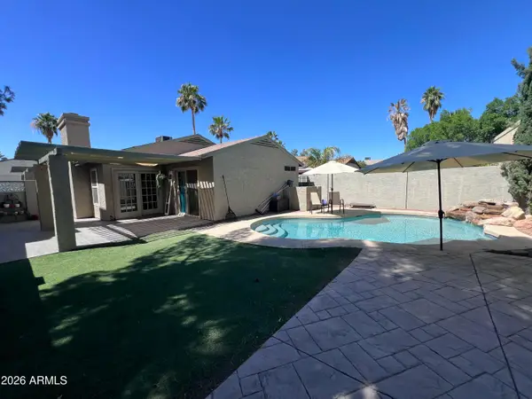 924 E Escuda Drive, Phoenix, AZ 85024