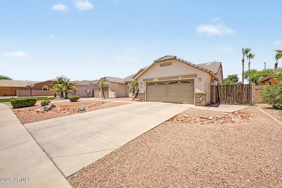 3076 E Juanita Avenue, Gilbert, AZ 85234 - #3