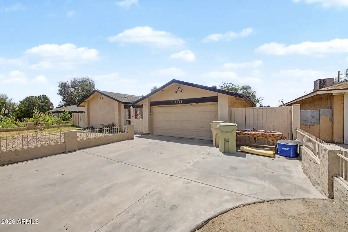 8926 N 55th Avenue, Glendale, AZ 85302 - #1
