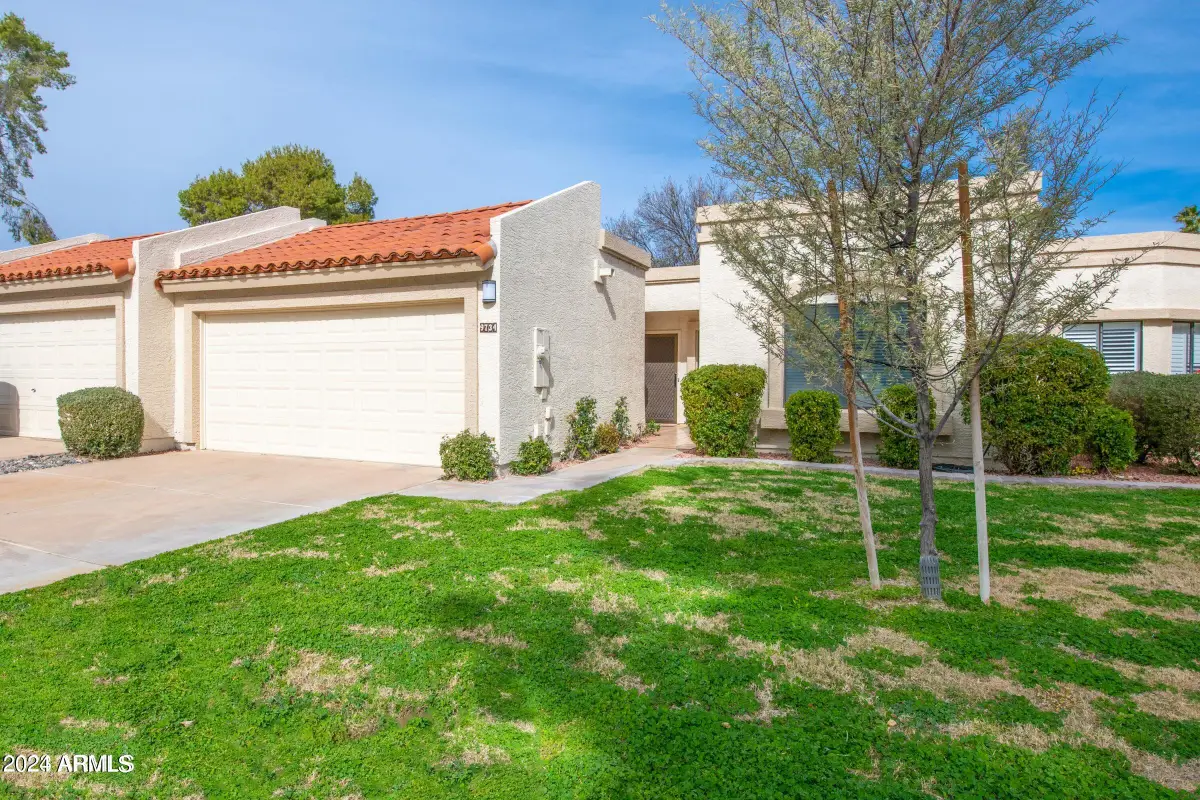 9734 W Kerry Lane, Peoria, AZ 85382 - #1