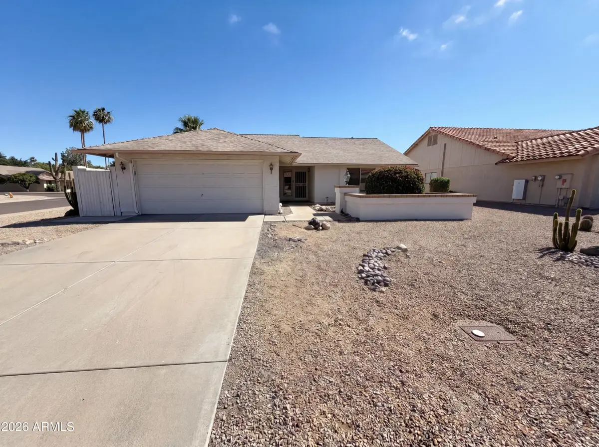 9207 W Kerry Lane, Peoria, AZ 85382 - #1