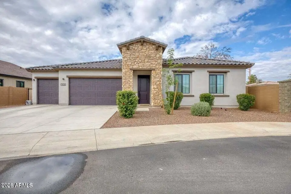7434 N 80th Lane, Glendale, AZ 85303 - #1