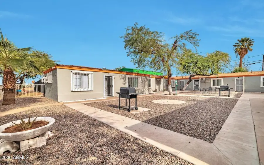 909 S 35th Avenue, Phoenix, AZ 85009 - #3