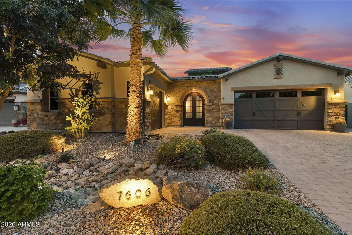 7606 S Penrose Drive, Gilbert, AZ 85298 - #1