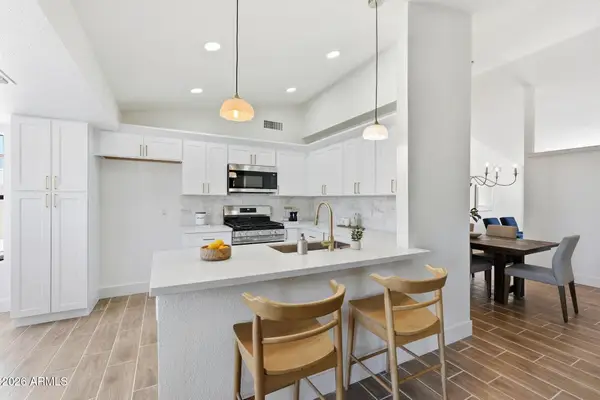 6226 N 88th Avenue, Glendale, AZ 85305