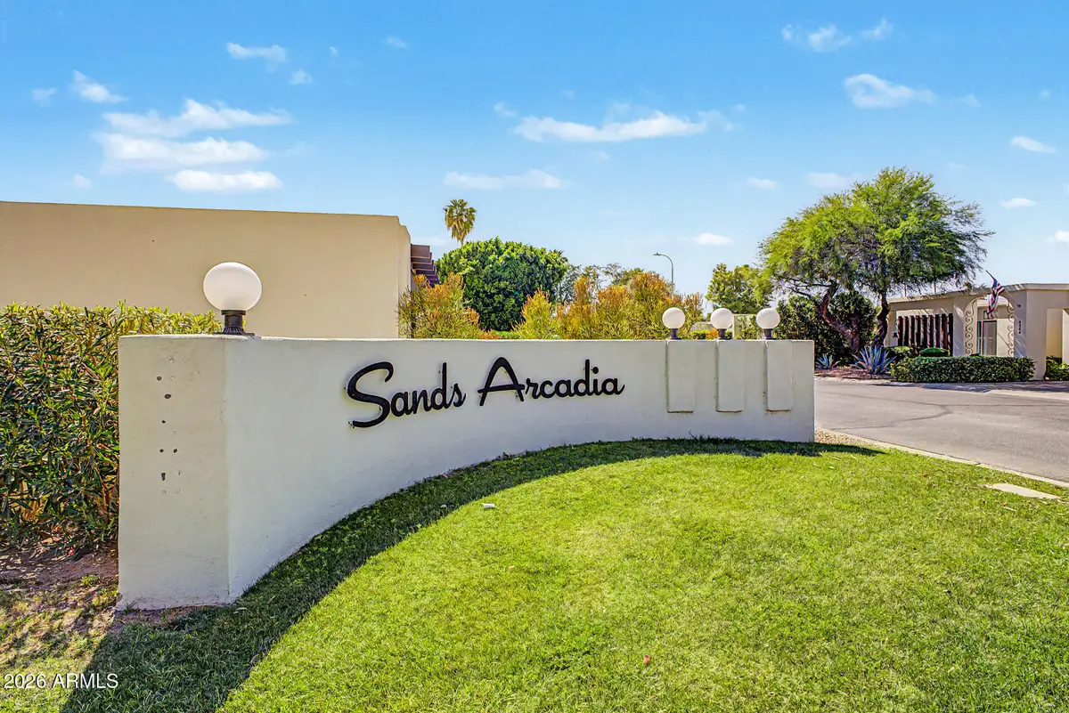4303 E Fairmount Avenue, Phoenix, AZ 85018 - #1