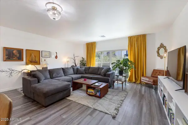 7842 N 20th Glen, Phoenix, AZ 85021