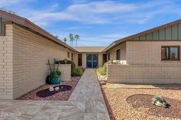 709 E Royal Palm Road E, Phoenix, AZ 85020