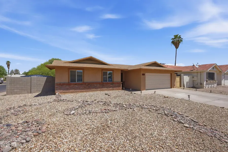 324 W Scott Avenue, Gilbert, AZ 85233 - #2